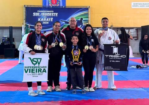 ATLETAS DA OFICINA DE KARATÊ DA PREFEITURA CONQUISTAM NOVE MEDALHAS E VAGAS PARA OS CAMPEONATOS MUNDIAL E BRASILEIRO