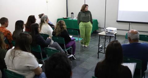 Secretaria de Educação recebe representantes de corporações e de secretarias municipais para apresentar cronograma do desfile de 6 de julho