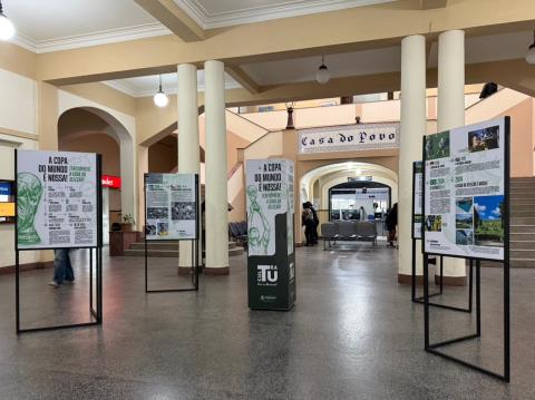 Exposição Itinerante A Copa do Mundo é Nossa no hall da Prefeitura_crédito Mariana Araújo 2