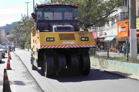 Asfaltamento de trecho da Avenida Lúcio Meira, na Reta_2_ crédito Roberto Ferreira