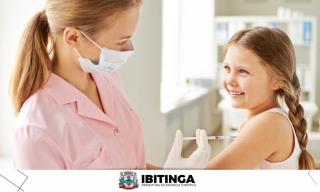 editenurse-injecting-smiling-girl