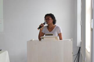 Presidente do CMDCA Jade Santos durante o discurso