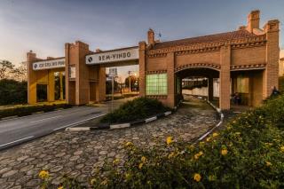 Portal-de-entrada-de-Espirito-Santo-do-Pinhal