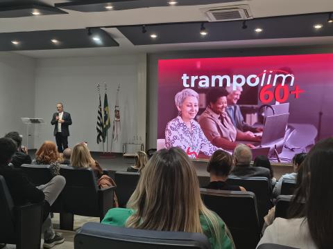 Inscrições prorrogadas para curso gratuito de atendimento e recepção ao público 60+