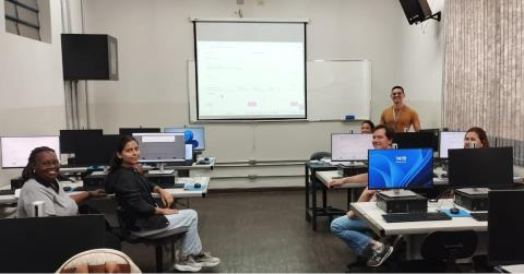 Servidores participam de treinamento para implantação de novo sistema de gestão na Prefeitura