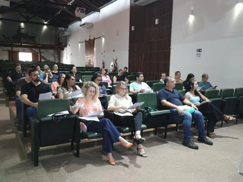 RH promove reunião com representantes do Consórcio Cemmil e departamentos municipais.