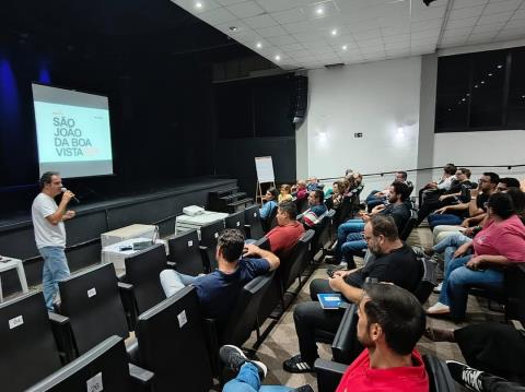 Workshop de construção da marca turística reúne comunidade e empresários em São João da Boa Vista.