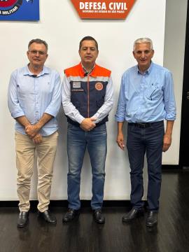 Prefeito busca apoio do estado para combate às enchentes