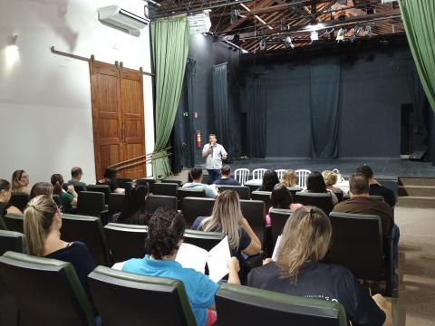 RH promove reunião com representantes do Consórcio Cemmil e departamentos municipais.