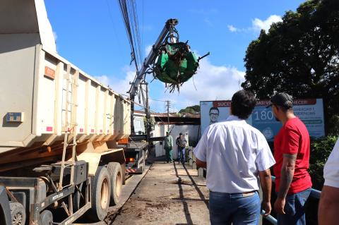 Meio Ambiente realiza limpeza do Rio da Prata
