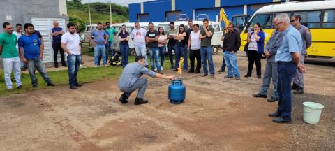 Servidores municipais participam de capacitação em prevenção e combate a incêndios