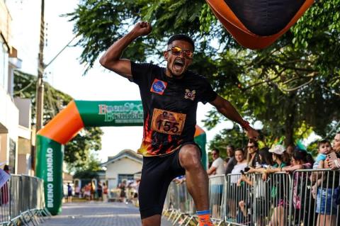 93af3b43-a098-4348-a533-cc13437bb201