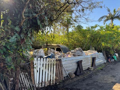 Ação Balneário Santa Eugênia - Carros abandonados (10)