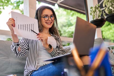 beautiful-woman-works-home-with-laptop
