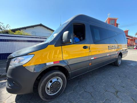 Novo Ônibus Escolar