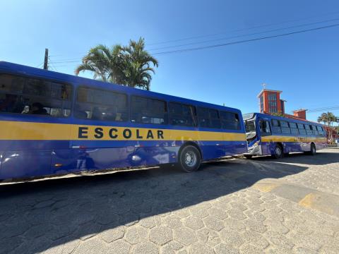 Novo Ônibus Escolar (2)
