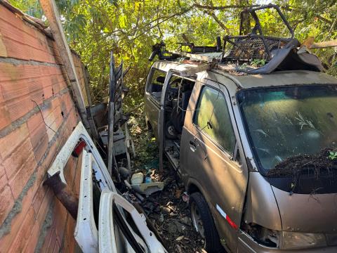 Ação Balneário Santa Eugênia - Carros abandonados (8)