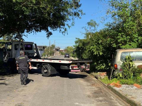 Ação Balneário Santa Eugênia - Carros abandonados (6)
