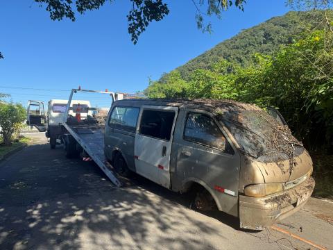 Ação Balneário Santa Eugênia - Carros abandonados (4)