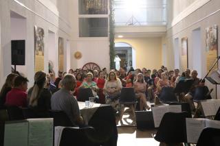 23.03.2023 Prefeitura entrega certificados aos alunos dos cursos de viola caipira e luthieria (1)