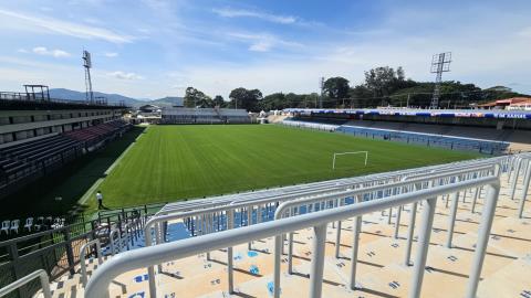 Tours ao Estádio Municipal serão retomados em janeiro de 2026 para alunos da Rede Municipal