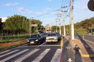 Avenida dos Imigrantes com a avenida Ernesto Vaz de Lima