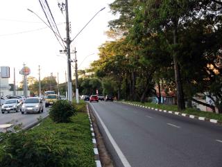 Avenida dos Imigrantes altura do número 1387