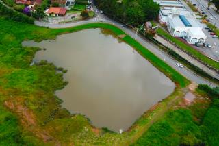 Obras de combate às enchentes Piscinão da Francisco Luigi Picarelli, Santa Helena