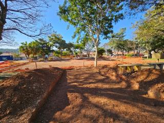 Obras da Praça do Objetivo seguem com construção de quadra poliesportiva 02