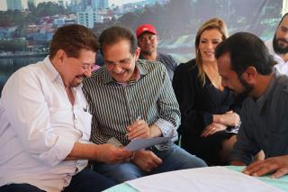 Entrega do asfalto no entorno do lago da Hípica e Ordem de Serviço para revitalização 06