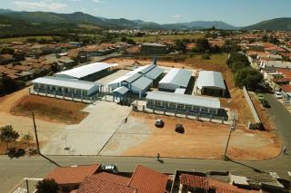 03.05.2021 Fotos drone escola 12 salas Henedina Cortez (2)