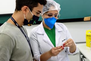 FOTO_2_VACINAÇÃO PARA PROFISSIONAIS DE SAÚDE E ESTUDANTES EM SITUAÇÃO DE ESTÁGIO_08-05-2021