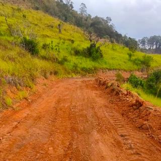 10.06.2022 Prefeitura realiza manutenção de aceiro na zona rural (5)