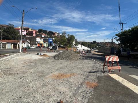 Serviços que estão sendo realizados em diversos bairros de Bragança Paulista são vistoriados