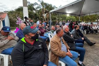 Moradores acompanharam a entrega da pavimentação das estradas do Atibaianos