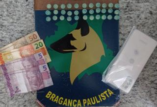 Morador de rua é preso por tráfico de drogas no Bosque Ciro Berlink