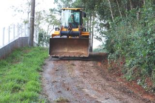 Manutenção estrada rural Bairro Caetê