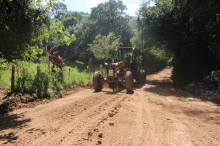 16.03.2020 Manutenção e Cascalhamento Bairro da Usina - Estrada Rural AgenorLuiz Gonçalves3