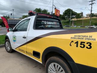 21.08.2023 Agente de trânsito presta socorro a mulher que passou mal em veículo no Centro