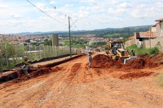 Iniciada a pavimentação da Rua das Indústrias no Distrito Industrial 4 (2)