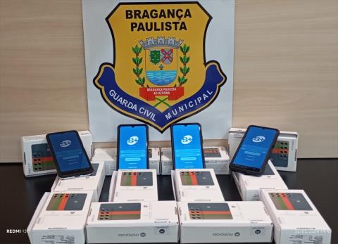 Novos aparelhos celulares corporativos fortalecem atuação da Guarda Civil Municipal