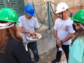 24.05.2022 Ossadas humanas são encontradas após início das obras de revitalização da Igreja do Rosário (13)