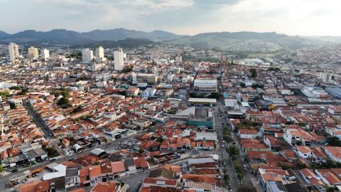 Prefeitura publica decreto que altera expediente na segunda-feira (29) durante a Copa do Mundo