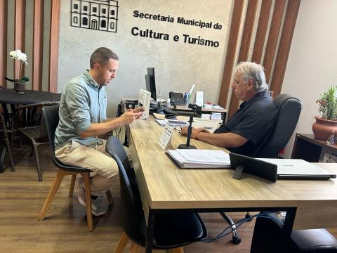 Secretaria de Cultura e Turismo recebe apresentação de novo aplicativo turístico voltado a empresas de transporte