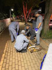 GCM de Bragança Paulista resgata homem no Lago do Taboão (2)