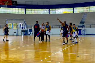 Equipe de Basquetebol de Bragança Paulista participa do Campeonato Regional de Basquetebol