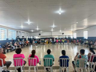 Atividade coletiva no Ginásio Lourenção (1)