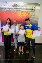 campeões de Bragança Paulista com o presidente da Federação Paulista de Ciclismo