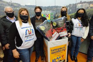 15.06.2022 Campanha do Agasalho 2022 recebe doação de 200 cobertores da Sabesp (2)