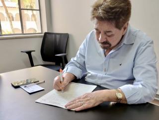 Assinada escritura de desapropriação amigável de área onde foi instalado o Piscinão do Santa Helena 01